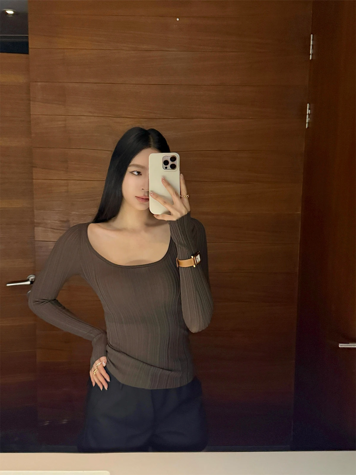 

ZhouMiao Pure Color Knitted Sweater Women's Long Sve Large U-Ne Casual Sle Soft Viscose Fiber Commute Faion