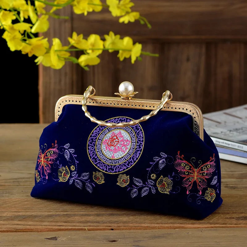 Velvet Retro Clutches Vintage Flower Embroidery Fine Evening Bags For Women Metal Handle Handbags Chain Shoulder Crossbody Bags