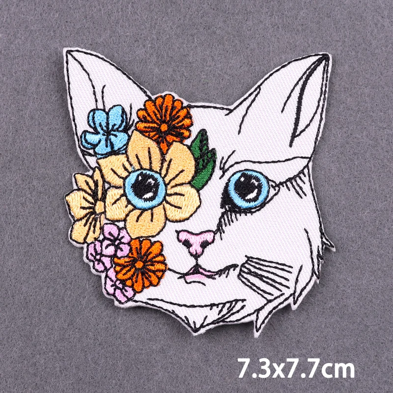 Cat Lion Face With Flower Iron On Patches For Clothing thermoadhesive patches Animals Embroidery Ironing Sewing Stickers DIY