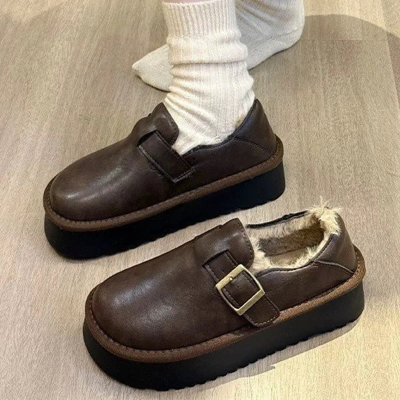 المرأة حذاء من الجلد قصيرة أفخم الدافئة الشقق الثلوج الأحذية منصة موضة المشي أحذية رياضية امرأة 2025 ماركة عادية بوتاس دي Mujer