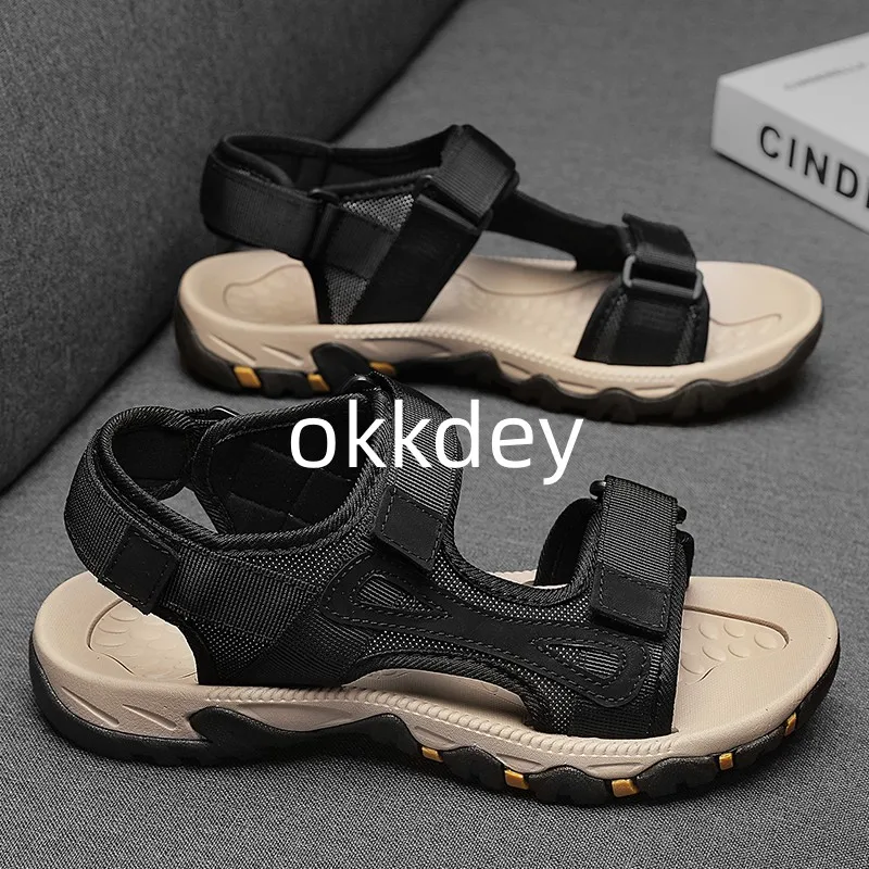 Men's Sandals Fashion Outdoor Beach Platform Breathable Flats Casual Shoes for Men Sports Anti Slip Roma Slippers New In Summer