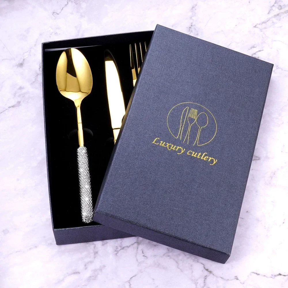 Luxury Cutlery Diamond Spoon Fork Knife Set 304 Stainless Steel Household Steak Dinnerware for Home Kitchen Party Wedding Gift