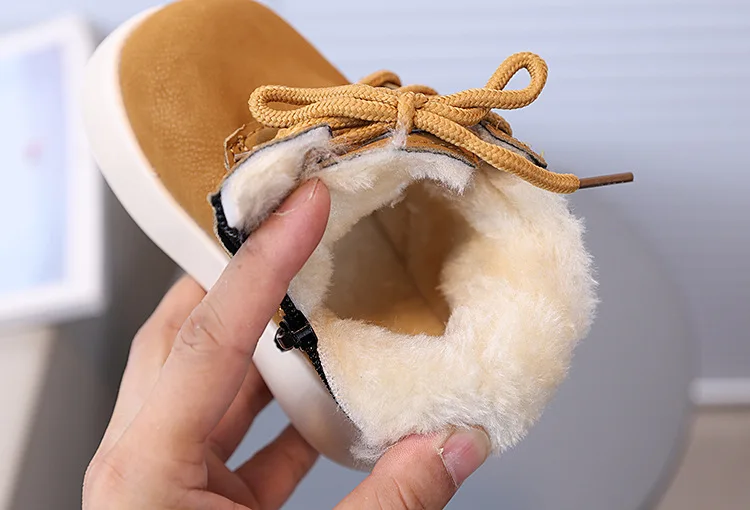2026 Herbst Winter Kinderstiefel Warme Plüschstiefel für Jungen und Mädchen, Modische Kinder-Freizeitschuhe, Stiefel für Kinder Größe 21-30 – Detail 13