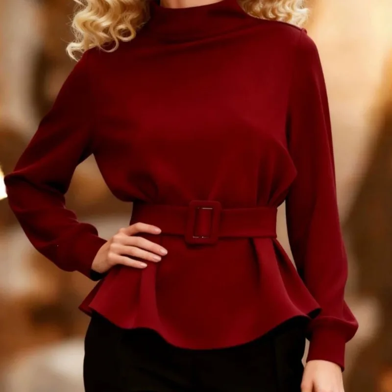 2026 New Women's Autumn And Winter Pullover Solid Color Waist Cinching Fashion Comfortable Unique High-end Niche Retro Pullover