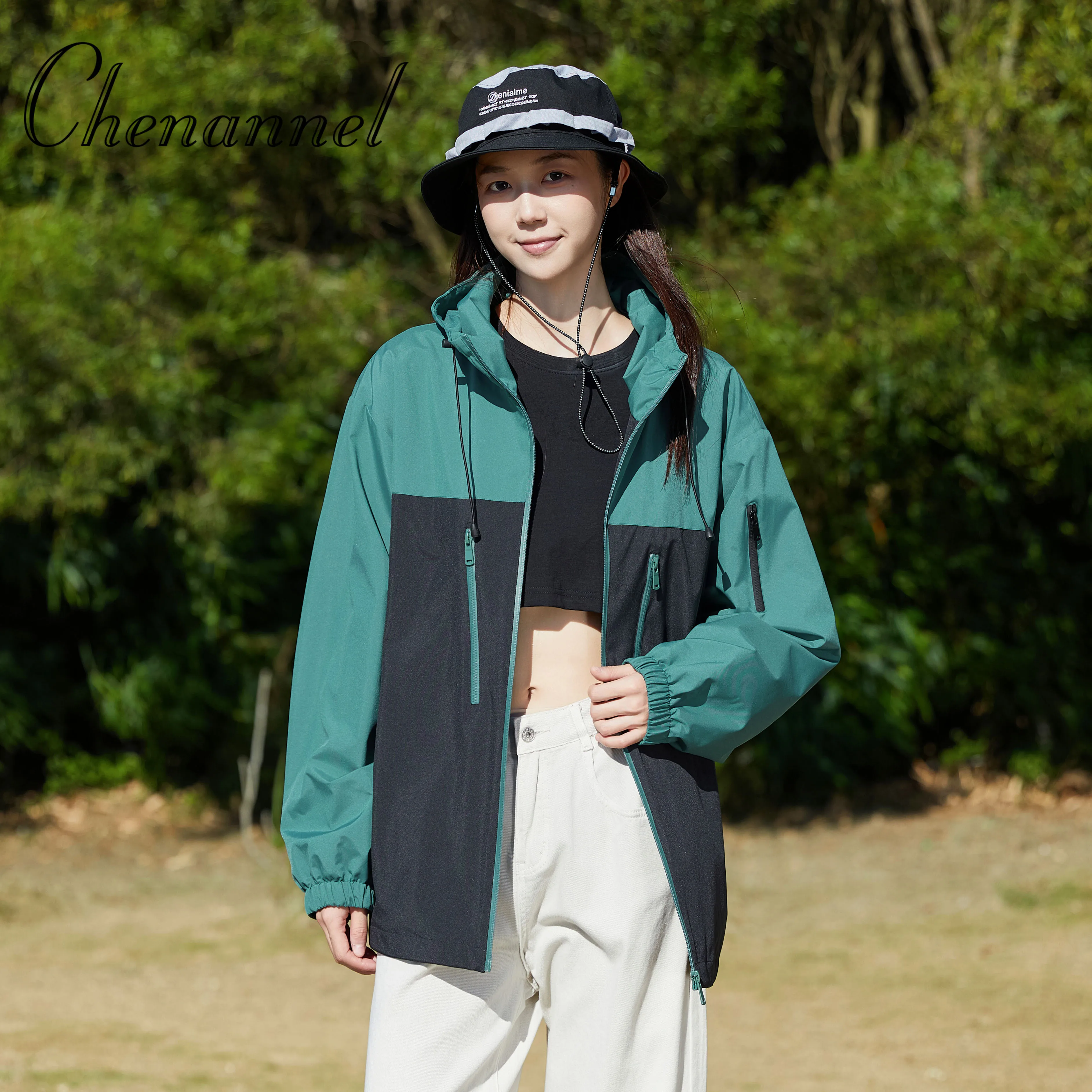 سترة تسلق الجبال مقاومة للماء بلون سادة للرجال سترة رياضية مقاومة للرياح سترة بقلنسوة لركوب الدراجات في الهواء الطلق سترة تسلق الجبال