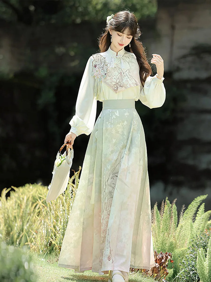 Set Atasan dan Rok Gaya Cina Baru dengan Elemen Han, Lukisan Asli Lolita Hadiah Desainer, Gaya Peri Hanfu Wanita