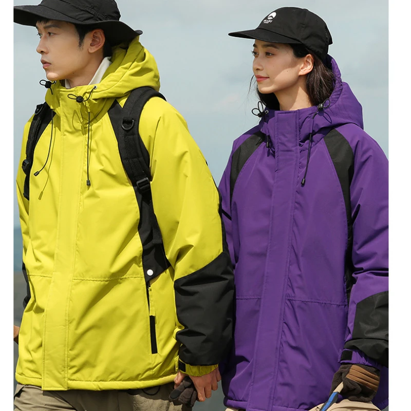 New Outdoor Fashions Hiking Jackets Three in One Windproof Waterproof Ice Sportswear Mountaineering Skiing Blouse Women and Men