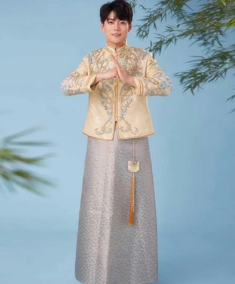 العريس الشمبانيا اللون Xiuhe الملابس تظهر الرجال الذهب زي الصينية العريس الزفاف التطريز معطف + تانغ نمط ثوب رداء #1
