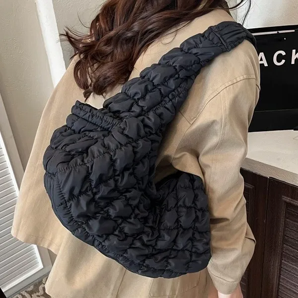 

Fashion Shoulder Bag For Women Designer Pleated Cloud Bag Versatile Light Weight ladies Handbag Large Capacity Trend totes