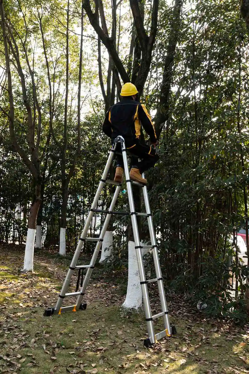 Factory Direct Sales Aluminum Telescopic Ladder Multi-purpose Extension Ladder