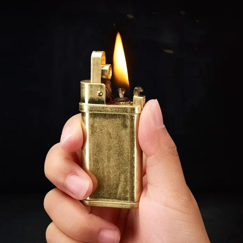 Unusual Brass Onekey Ignition Kerosine Lighter Grinding Wheel Retro Torch Fuel Oil Tube Lighter Smoking Windproof Gadget for Men