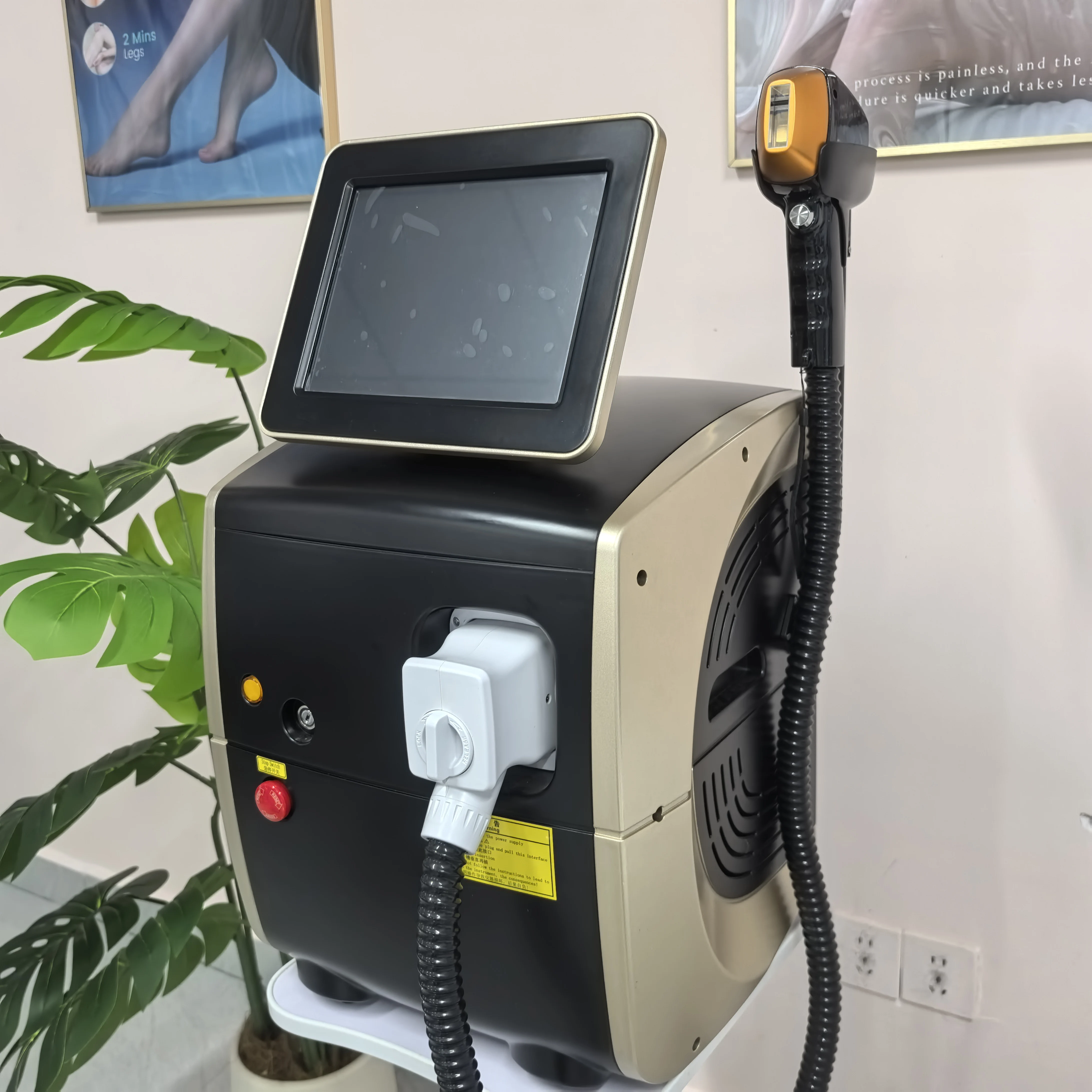 أفضل آلة إزالة الشعر الدائم إزالة الشعر بالليزر 808nm ديود آلة إزالة الشعر بالليزر 755 808 1064 إزالة الشعر بالليزر