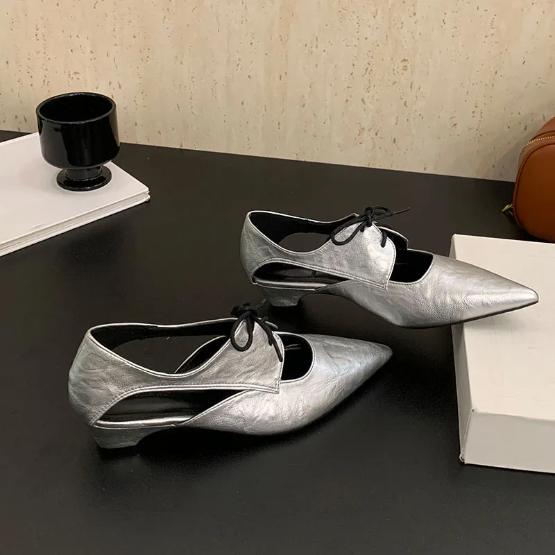 

2025 новые модные женские туфли на низком каблуке, роскошная женская обувь с острым носком, женская обувь на каблуке с узлом-бабочкой, туфли-лодочки