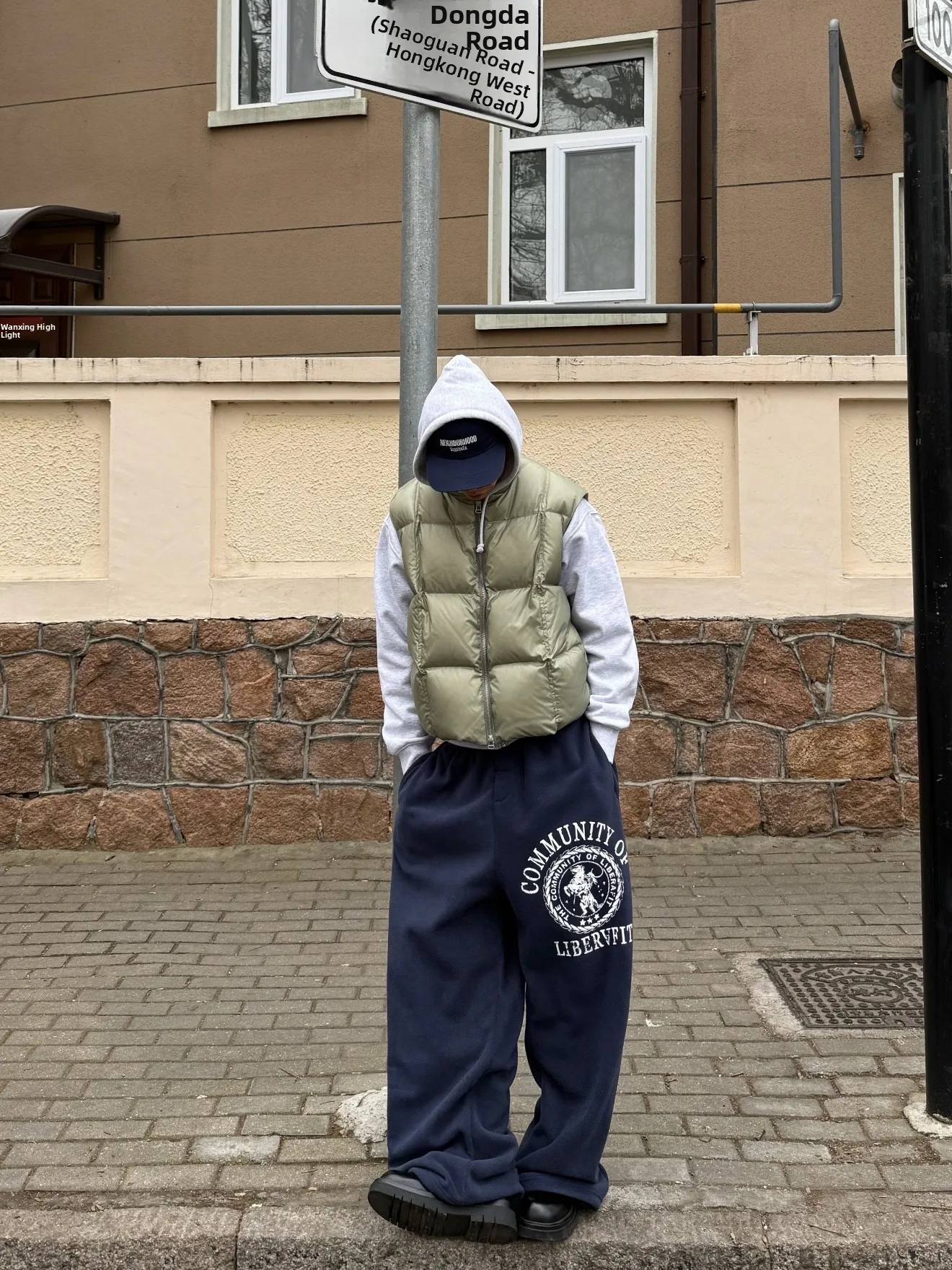 

American Retro Hand-Painted Badge Print Drawstring Sweatpants Men Casual Loose All-Match Design Wide Leg Floor-Length Couples