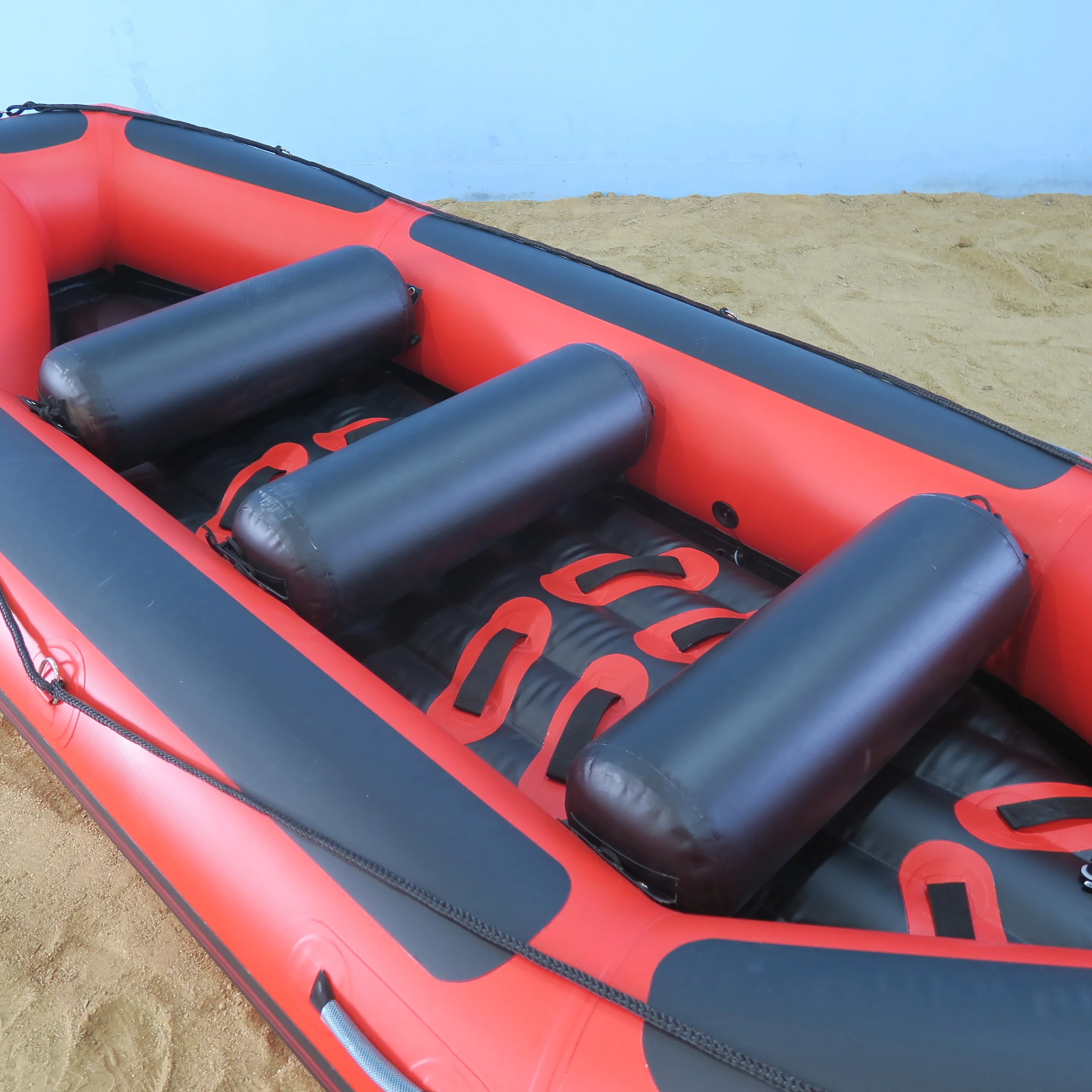 Fornitura di fabbrica all'ingrosso hypalon o pvc fondo rinforzato 10 persone sport white water River Rafting Boat in vendita