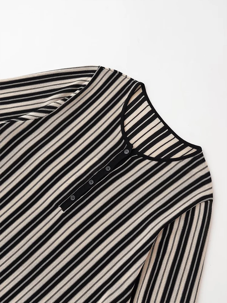 TRAF maglione a righe a maniche corte con collo rotondo semplice e temperamento casual da donna in stile europeo e americano