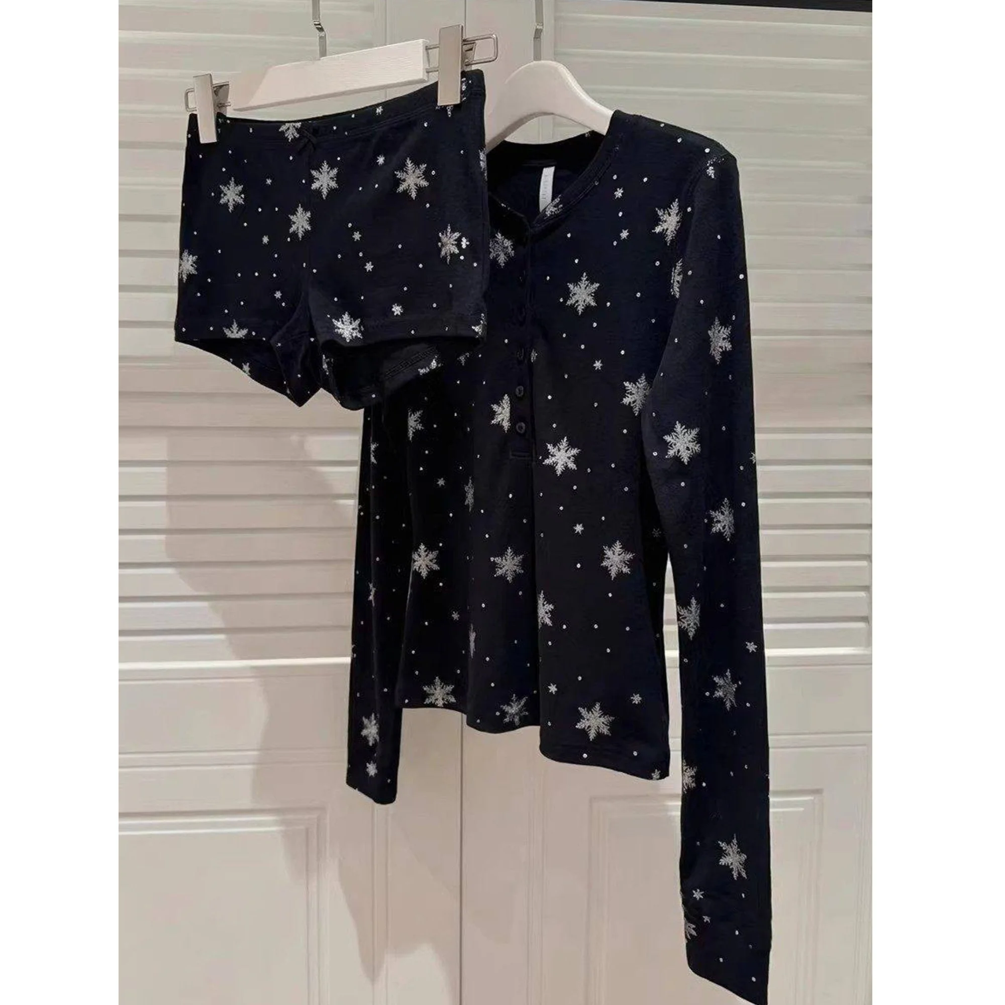 

Elegant Black Snowflake Sleepwear Women's Long Sleeve Outfit Short Pants Two-Piece Set Sweet Girl Spring Autumn Casual Home C...