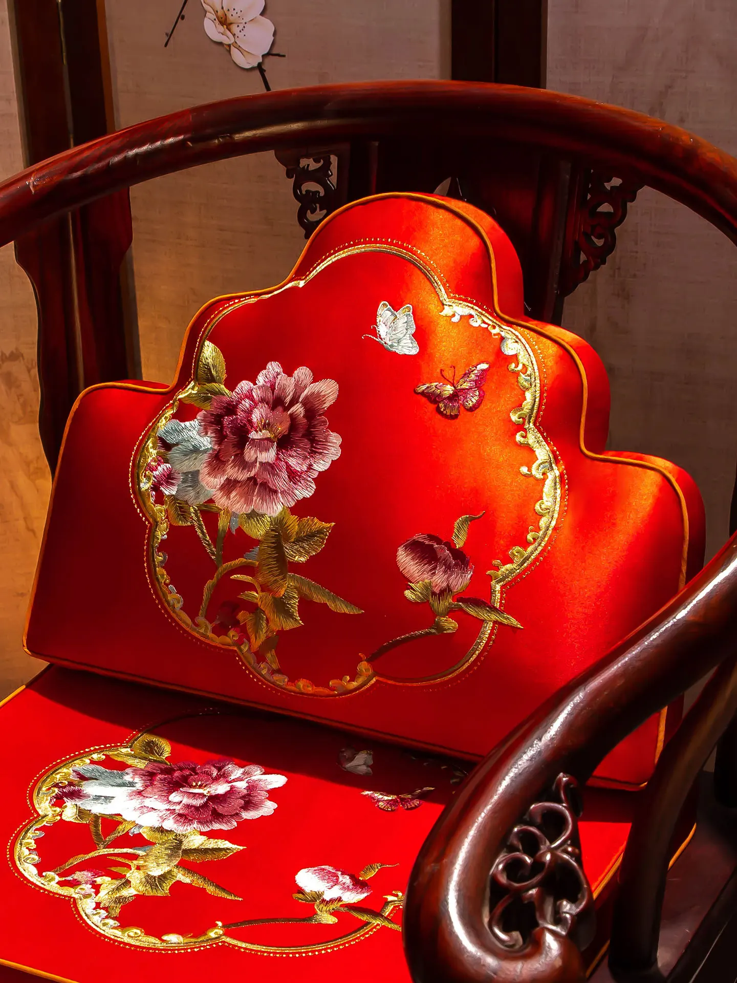 

Красная китайская подушка-облако для офисного кресла, поясничная опора, диванная подушка, настраиваемая, съемная, из смешанной ткани, для взрослых