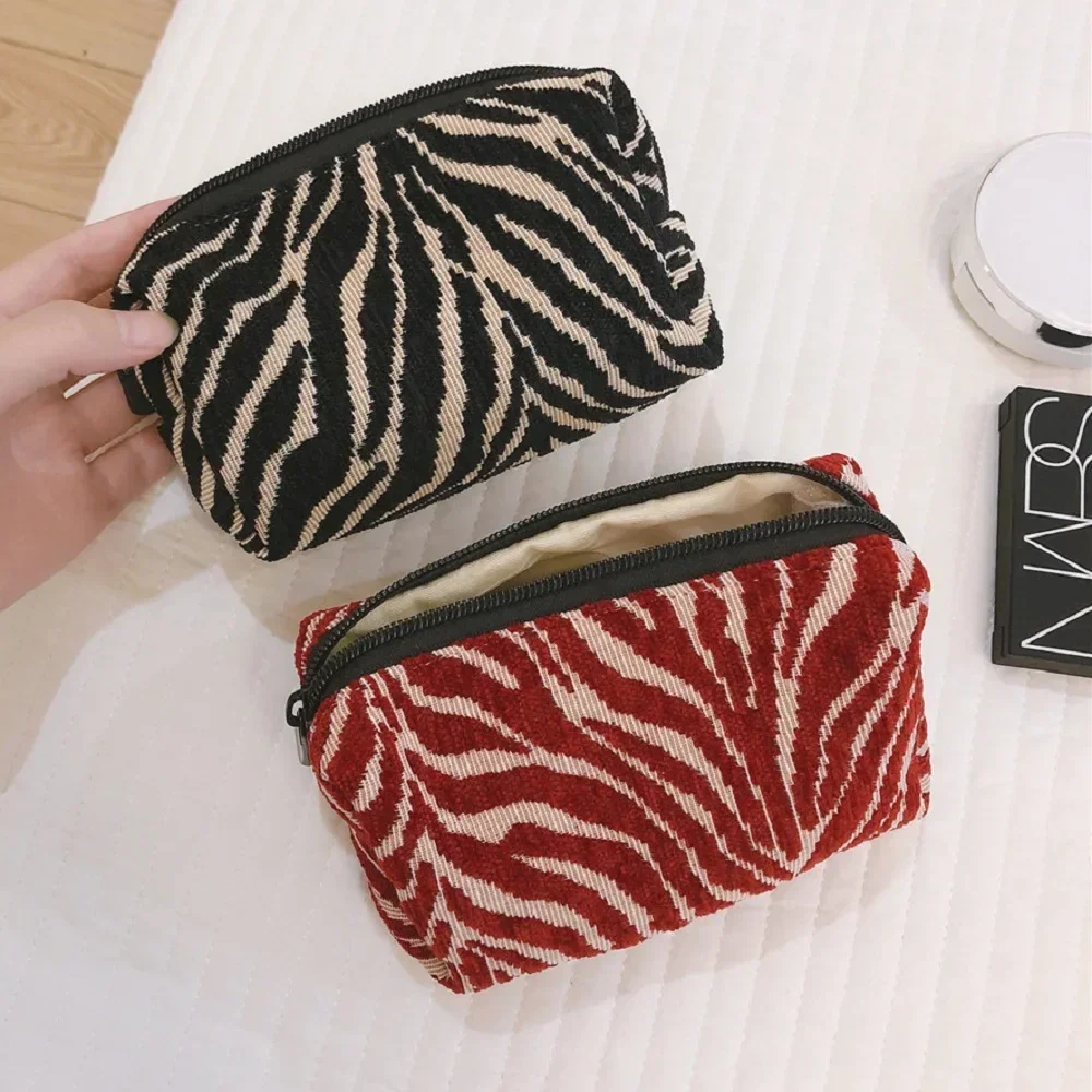 Striped Small Cosmetic Bag For Women Makeup Mini Cotton Fabric Lipsticks Make Up Cushion Organizer Insert Pouch Bag Little Purse