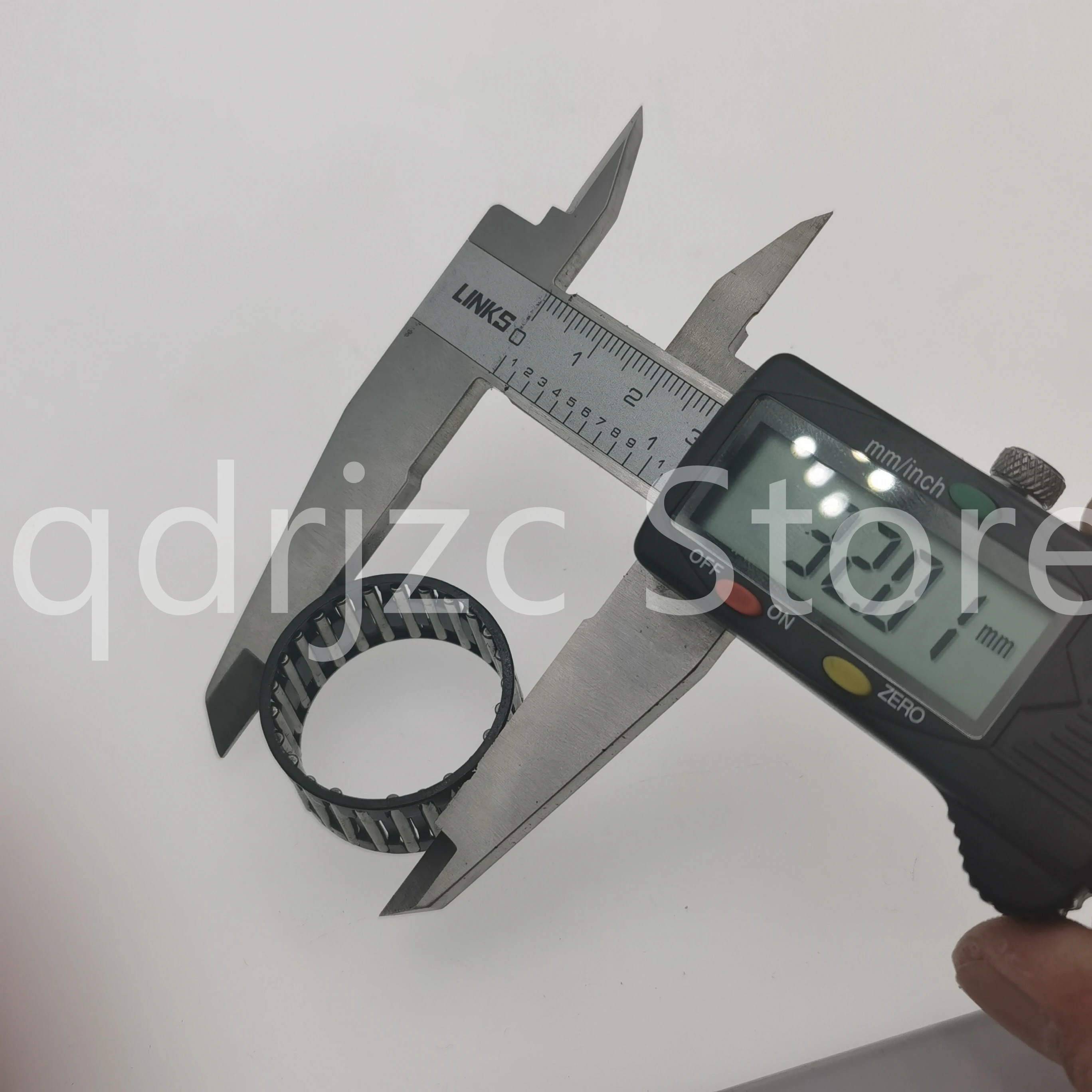 needle roller cage bearing K F-222390 = K28x32x16.5