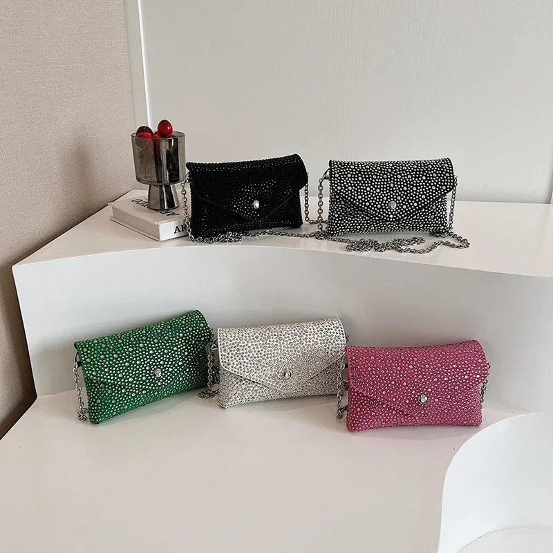 Bolso de noche brillante para mujer, Mini bolso cruzado para teléfono, bolso de hombro de gamuza con remaches, bolso de mano con cadena