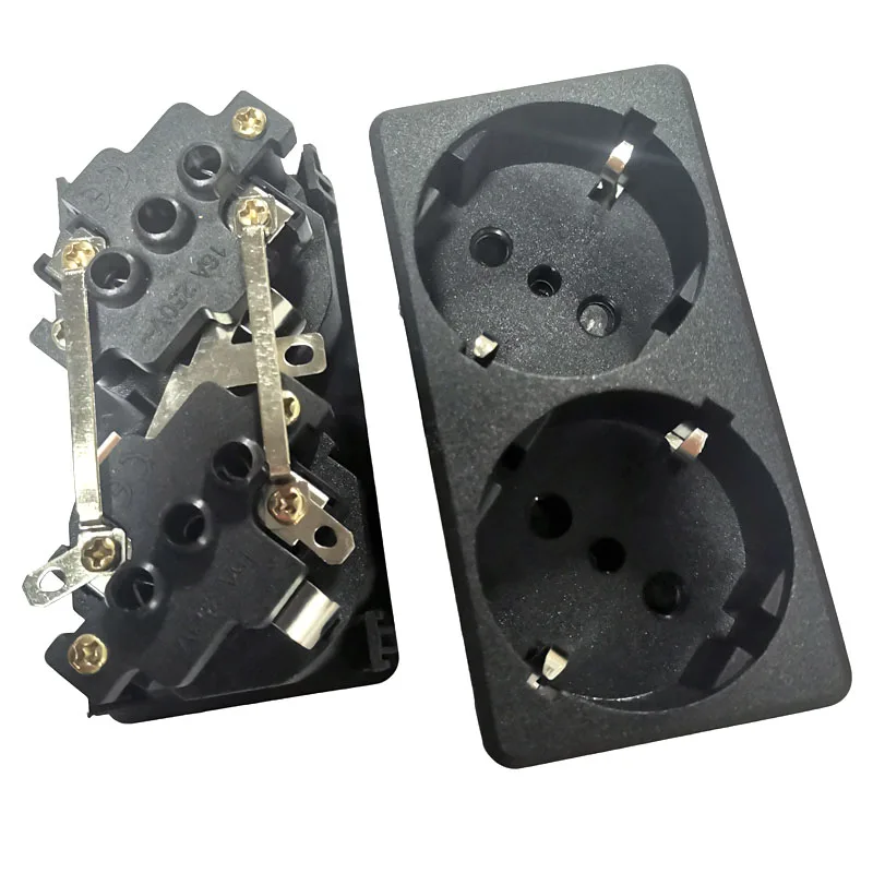黒 16A 250V ヨーロッパ PDU UPS 2way 延長 AC 電源デスクトップソケットイタリア産業埋め込み壁ソケット EU パネルレセプタクル