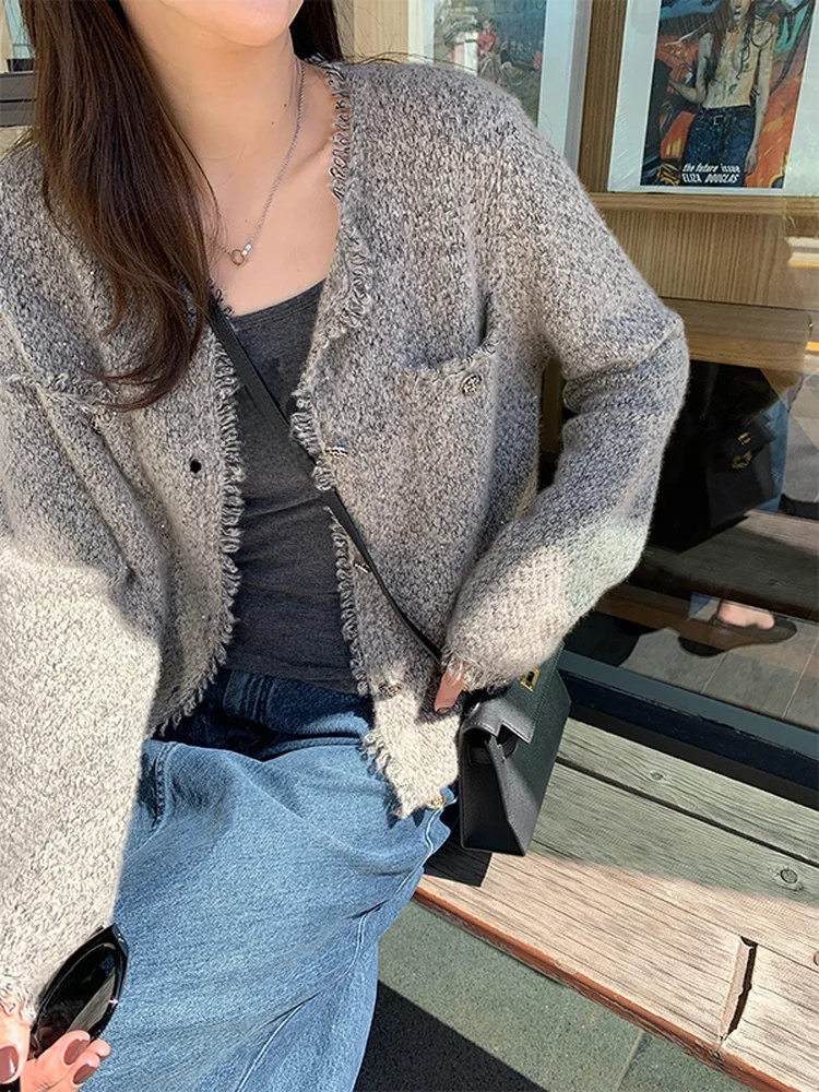 

Landbeige Camere Sweater Jaet 2025 Autumn Winter Warmth V-ne Long Sve ort Sle Ele Chic Self-Kee Design