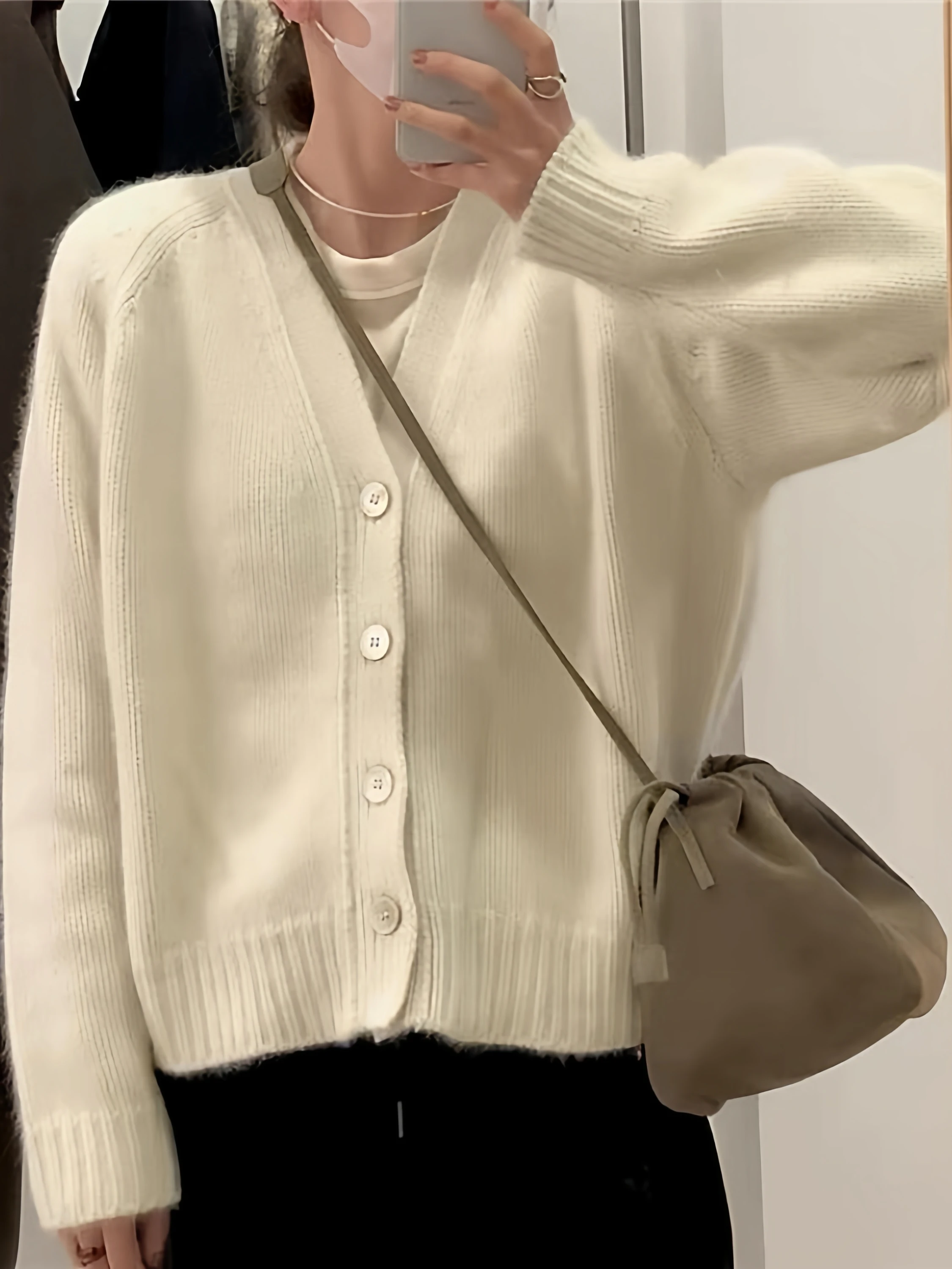 V-neck 100% pure cashmere cardigan women's milk tea with loose knit jacket outside.