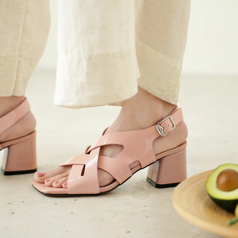 Women's new summer genuine leather, sheepskin,patent leather high heels, loose grip, open toed fish mouth shoes, fashion sandals