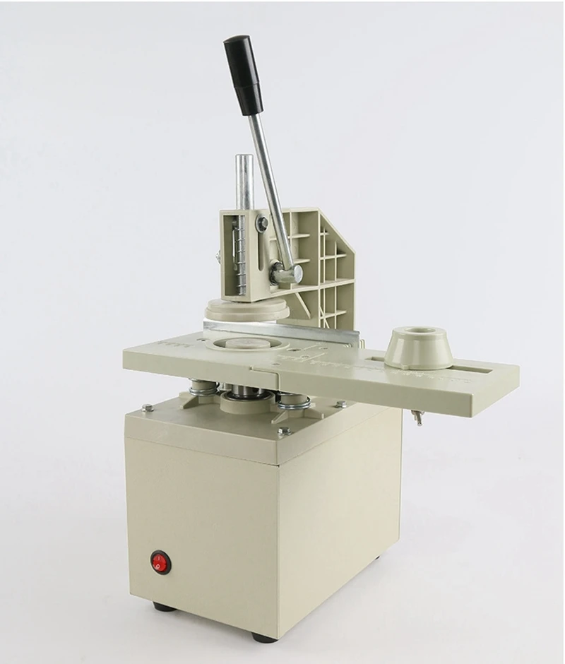 Efficient tool for distance-free curtains Electric pull-down hole puncher Curtain puncher