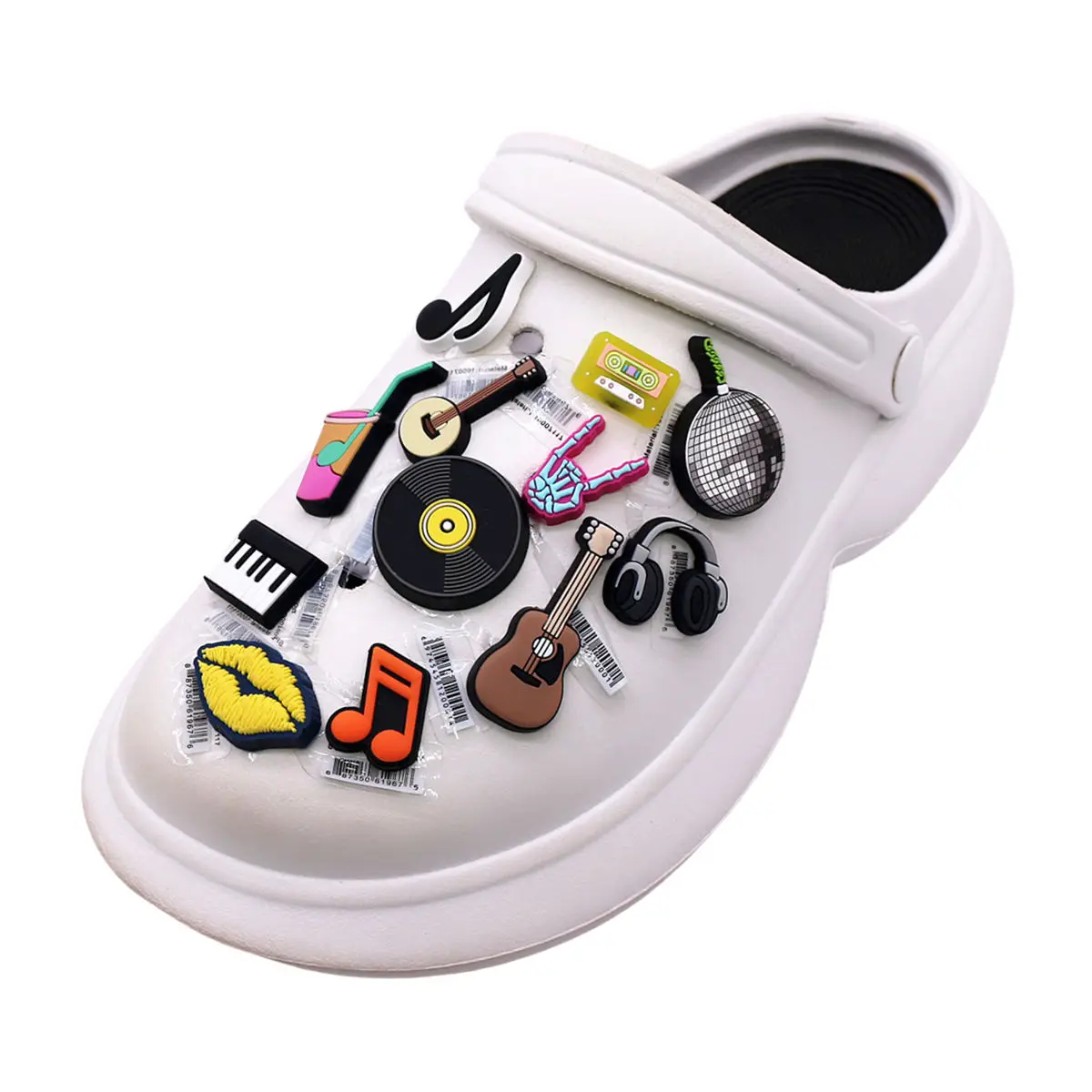 1 pz Original Music Style PVC Shoe Charms Designer fibbia superiore accessori pianoforte chitarra cuffie nastri Note forme Clog Clips