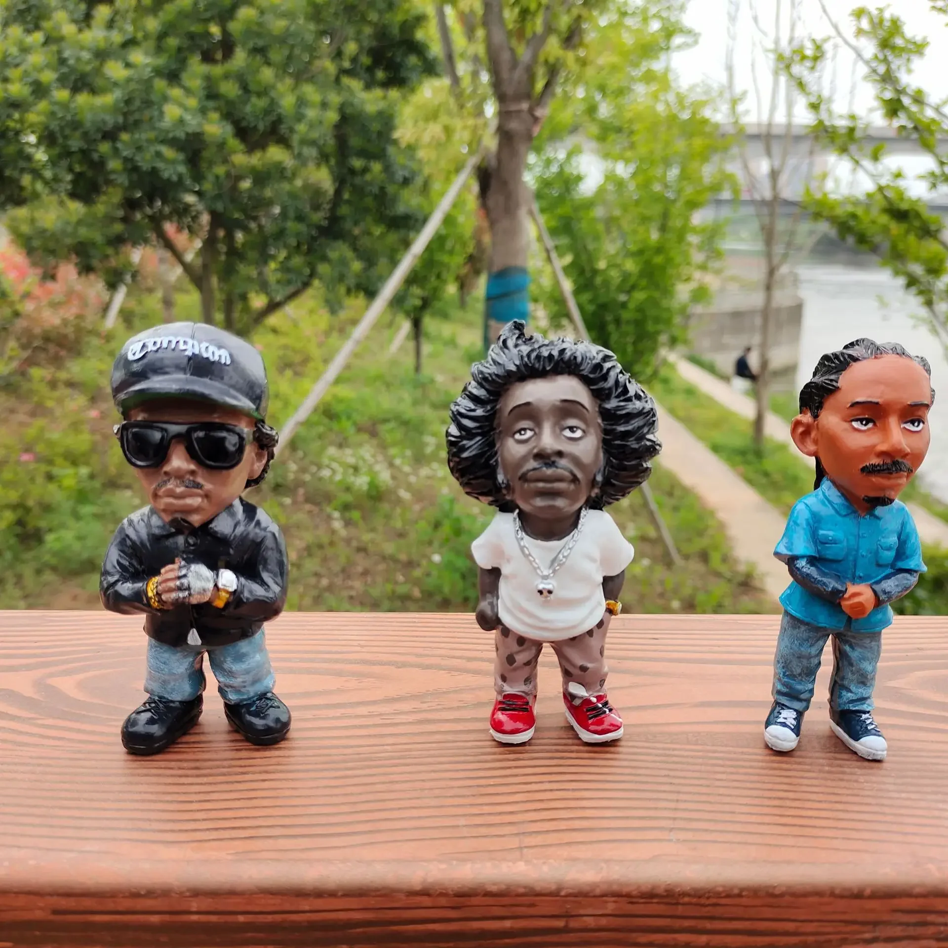 Resin Hip Hop Figure Miniature Decor Gift Resin Model Desk Ornament Gardens Home Décor Accessories Family Gardens Figurine Gifts