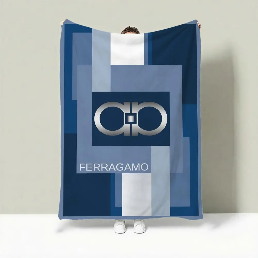 

Luxury F-Ferragamo Throw Lightweight 240g Flannel Blanket Soft Skin-friendly for Summer Cooling