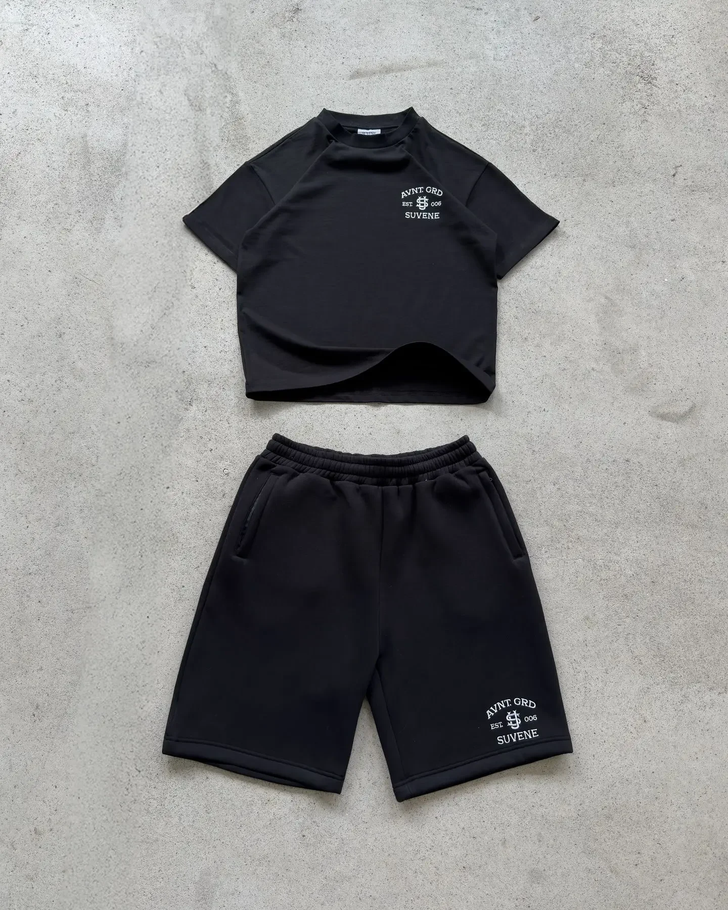 2025 High Street Trendy Men's Set Two-Piece Retro Colorful Oversized T-shirt Women Harajuku Letter Embroidered Casual Shorts