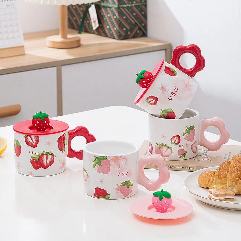 

Strawberry Ceramic Mug with Lid Home Drinkware Coffee Cups Mistress Gift Tea Cup High Beauty Student Water Cup Breakfast Mug