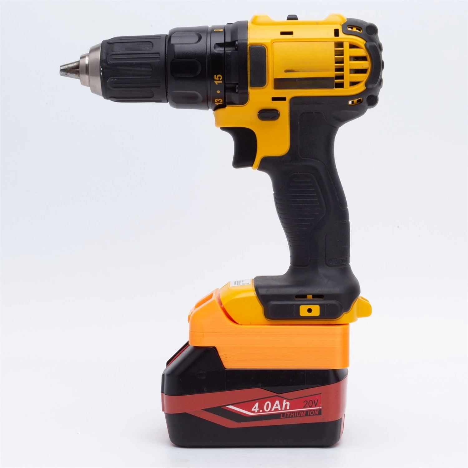 

Адаптер-конвертер для литий-ионных аккумуляторов Keyang 20В к электроинструментам Dewalt/Makita/Milwaukee 18В и для DIY-проектов (только адаптер)