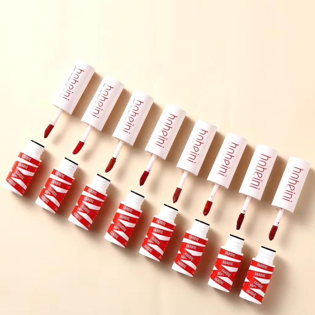 8色ウォーターグロスミラーベルベットリップグロス、持続性のあるウォータープルーフマット、滑らかなヌードブラウンリップカラーホリデーギフト、韓国スタイル