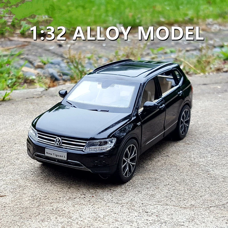 1:32 Volkswagens Tiguan L SUV Alloy Car Model Diecasts Metal Toy Vehicles Car Model Simulation Sound Light Collection Kids Gift