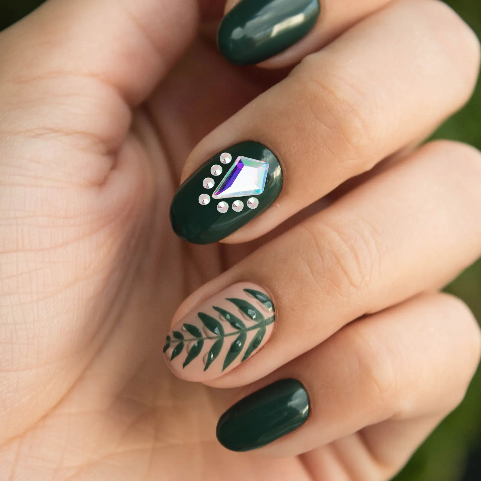 

1 Box Nail Diamonds DIY Nail Art Decors Irregular Shape Nails Decorations Manicure Diamond Gems Nails Art Craft Decorations