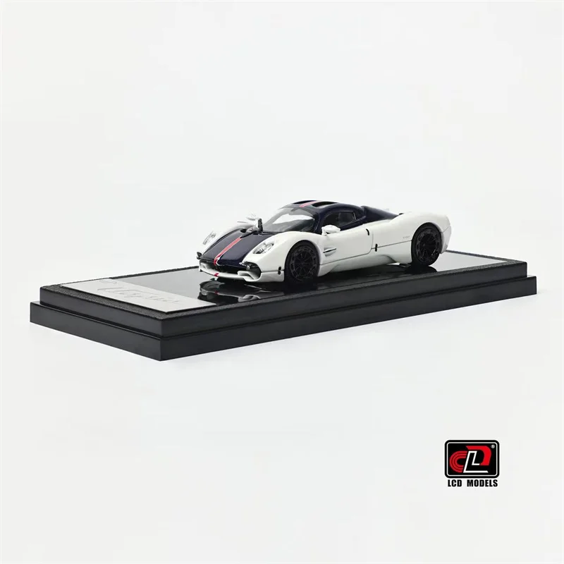 LCD 1:64 Utopia Diecast Model Car