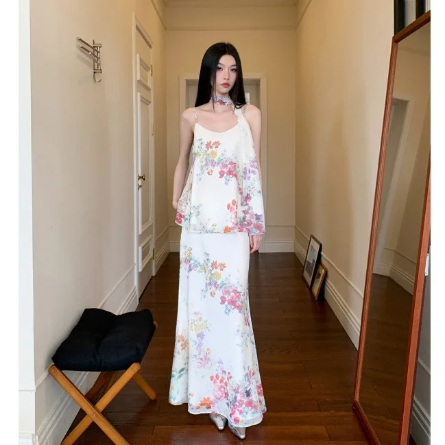 

Women's Skirt Set Elegant Floral Camisole Sleevelesstops Vest With Casual High-waisted Chic Printed A-line Skirt Two-piece Set
