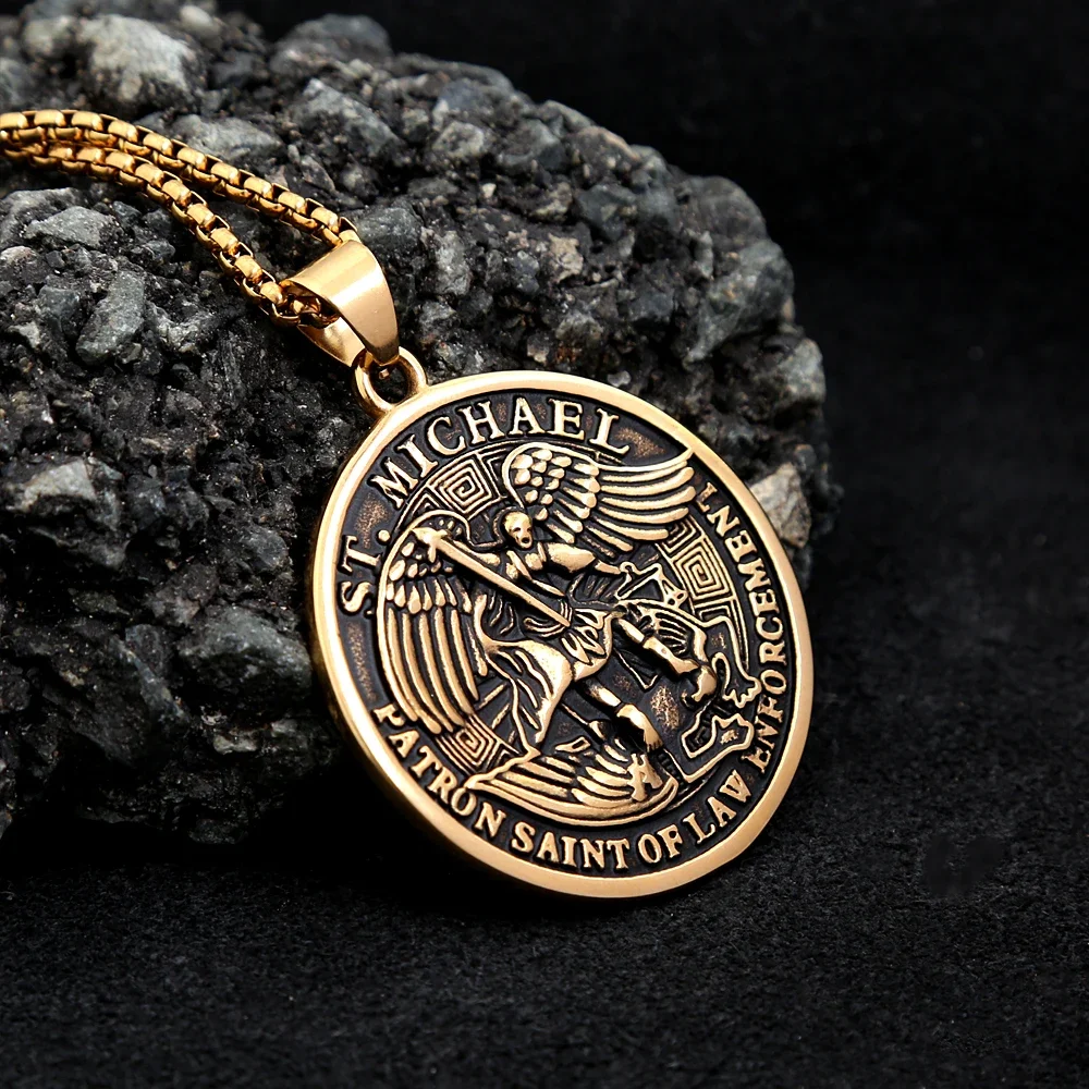 Classic St. Michael Archangel Pendant for Men Gold Color Stainless Steel Biker Necklace Archangel Amulet Jewelry Gift Wholesale