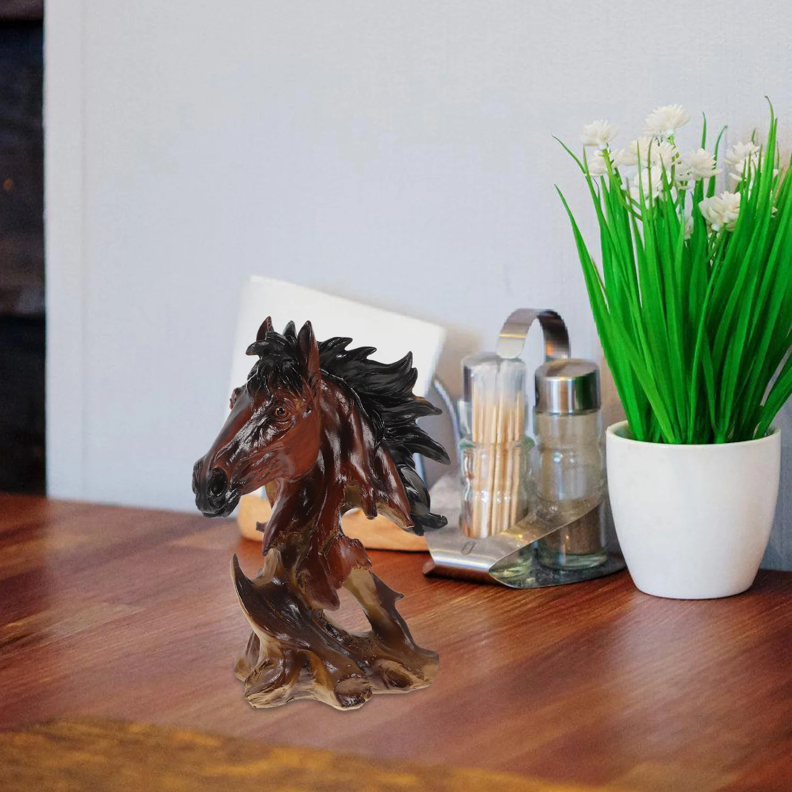 

Resin Horse Head Sculpture Vintage American Style Decorative Ornament for Home Office Desktop Horse Head Decoration