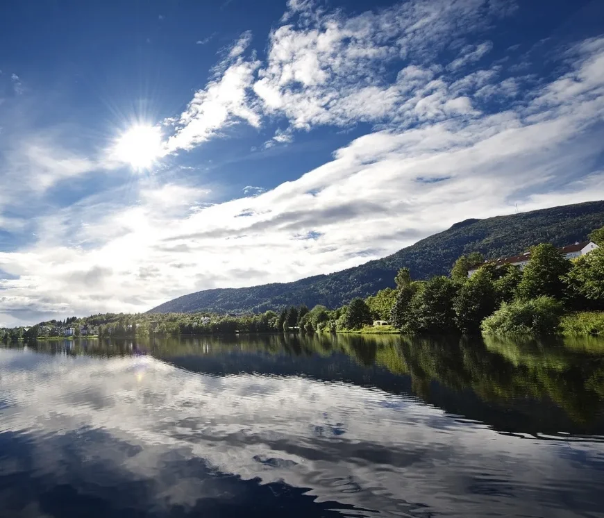 

Автомобиль с дистанционным управлением 9309E 1:18, высокоскоростной, 4WD, электрический, имитация внедорожного монстра-трака, модель игрушки в подарок для мальчиков