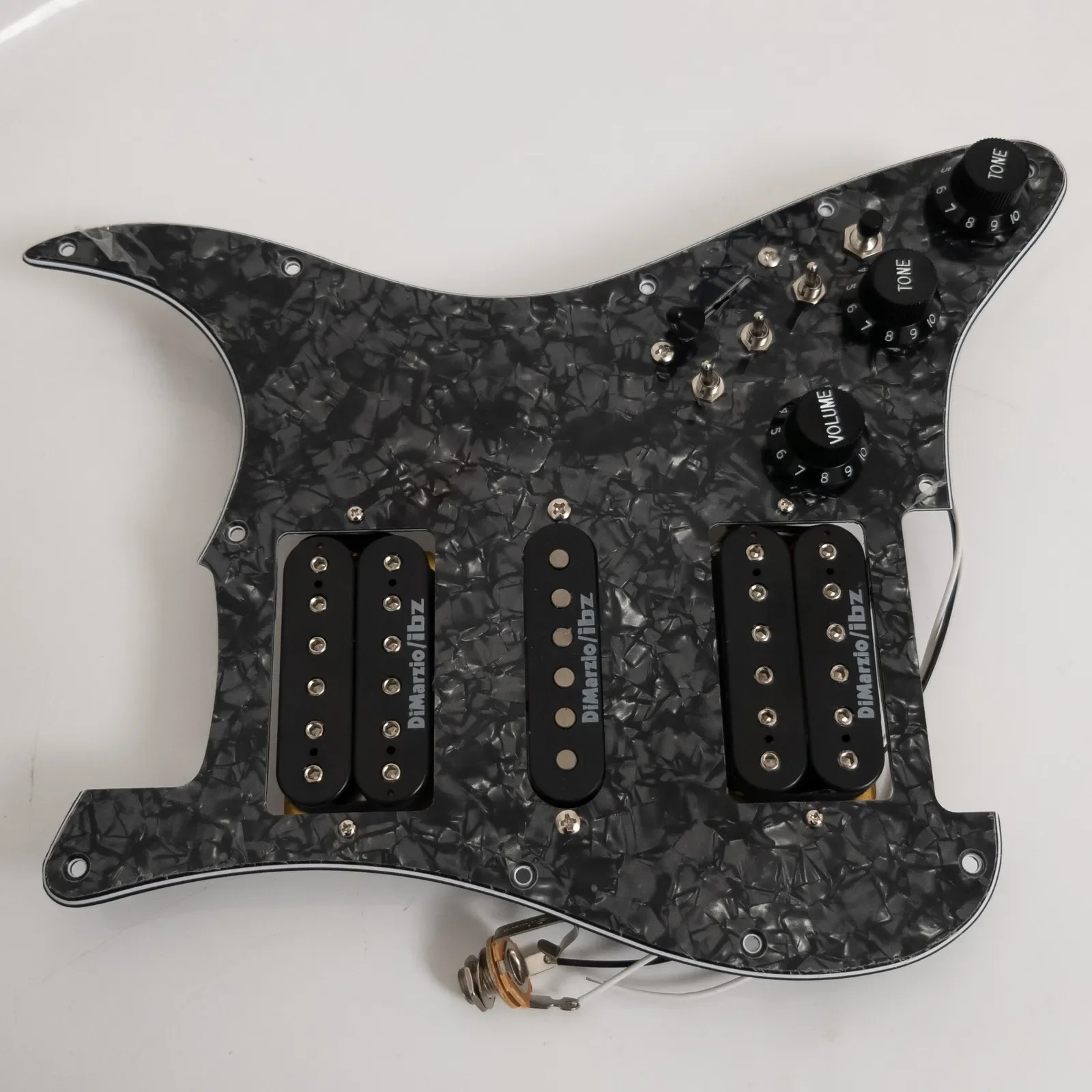 

Guitar Prewired Loaded Pickguard for ST Style with Coil Splitting Alnico 5 Humbucker & Coil Split Pickups Set
