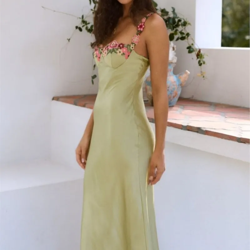 Vestido largo de satén con encaje bordado y tirantes para mujer, vestido Sexy sin mangas de estilo francés, cintura alta, corte en A