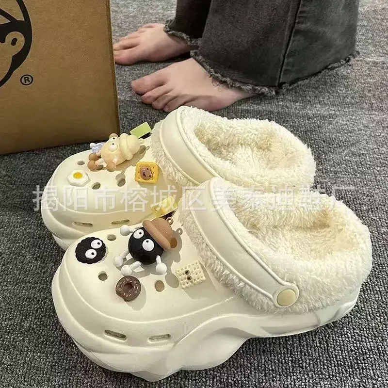 autumn-winter-outdoor-barefoot-shoes-fluffy-home-furnishings-fashionable-thick-soft-bottom-slippers-women's-warm-winter-sandals