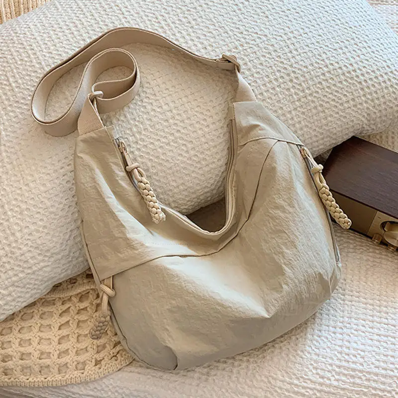 

2025 New Hot Sale Fashionable And Minimalist Korean Version Dumpling Bag High-quality Shoulder Bag, Large Capacity Tote