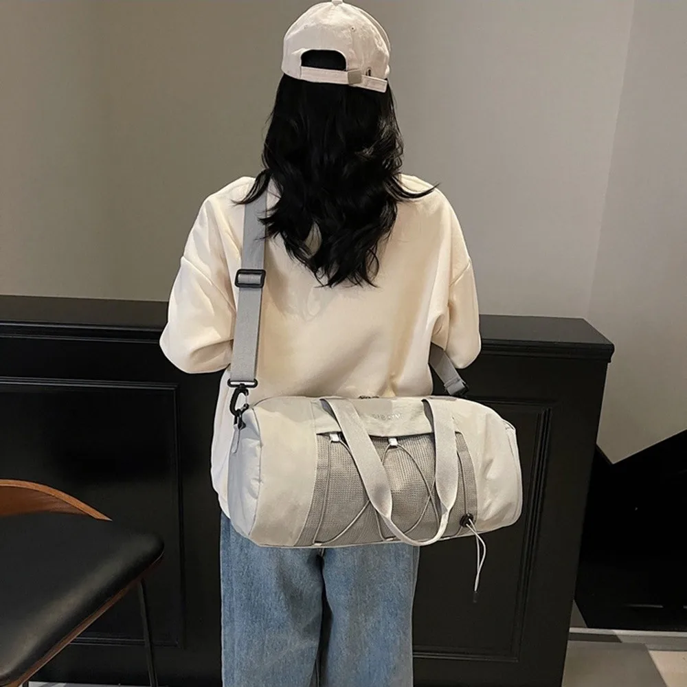 

Multipurpose Korean Style Travel Luggage Bag Large Capacity Waterproof Gym Bag Single Shoulder Carrying Duffel Bag Women