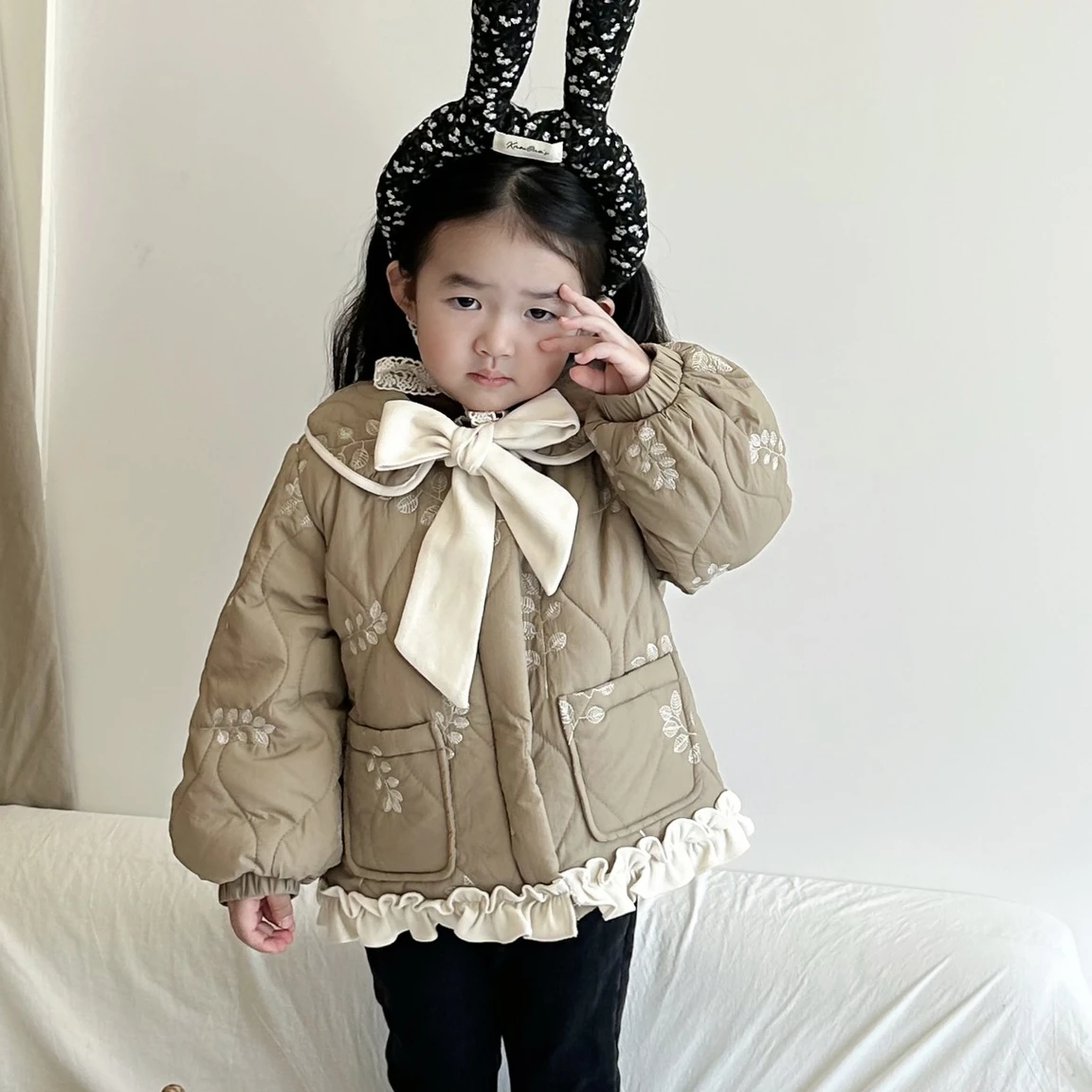 Children\'s Winter Cotton Coat Baby\'s Embroidered Flower Down Coat Girl\'s Bow Round Neck Jacket Coat Kids Winter Jacket Parka